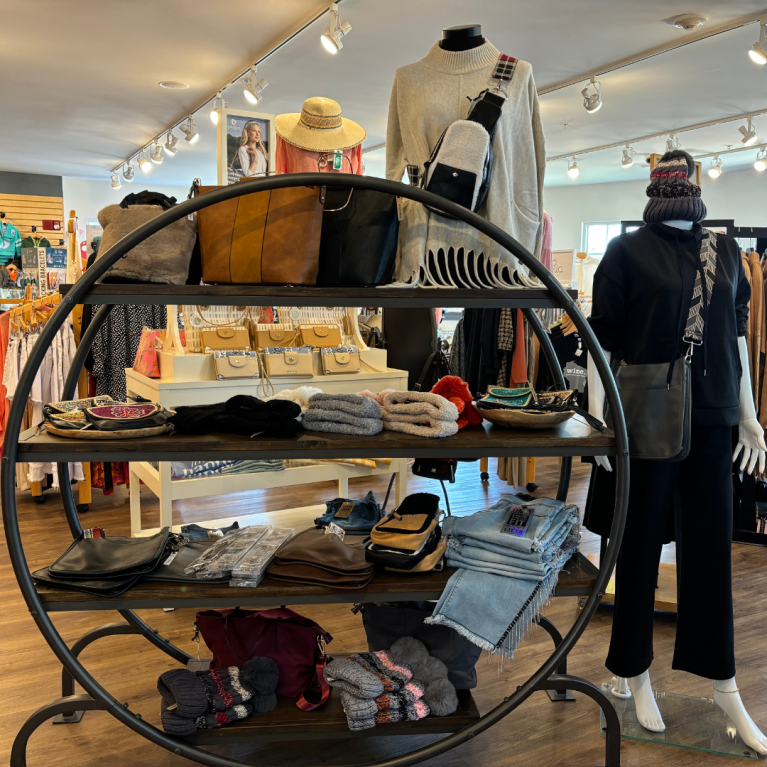 FALL 2024 FASHION DISPLAY AT THE BOUTIQUE IN BLUE HARBOR RESORT